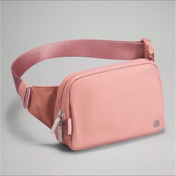 Lululemon Everywhere Belt Bag 1L - Pastel Pink NWT - Picture 1 of 8